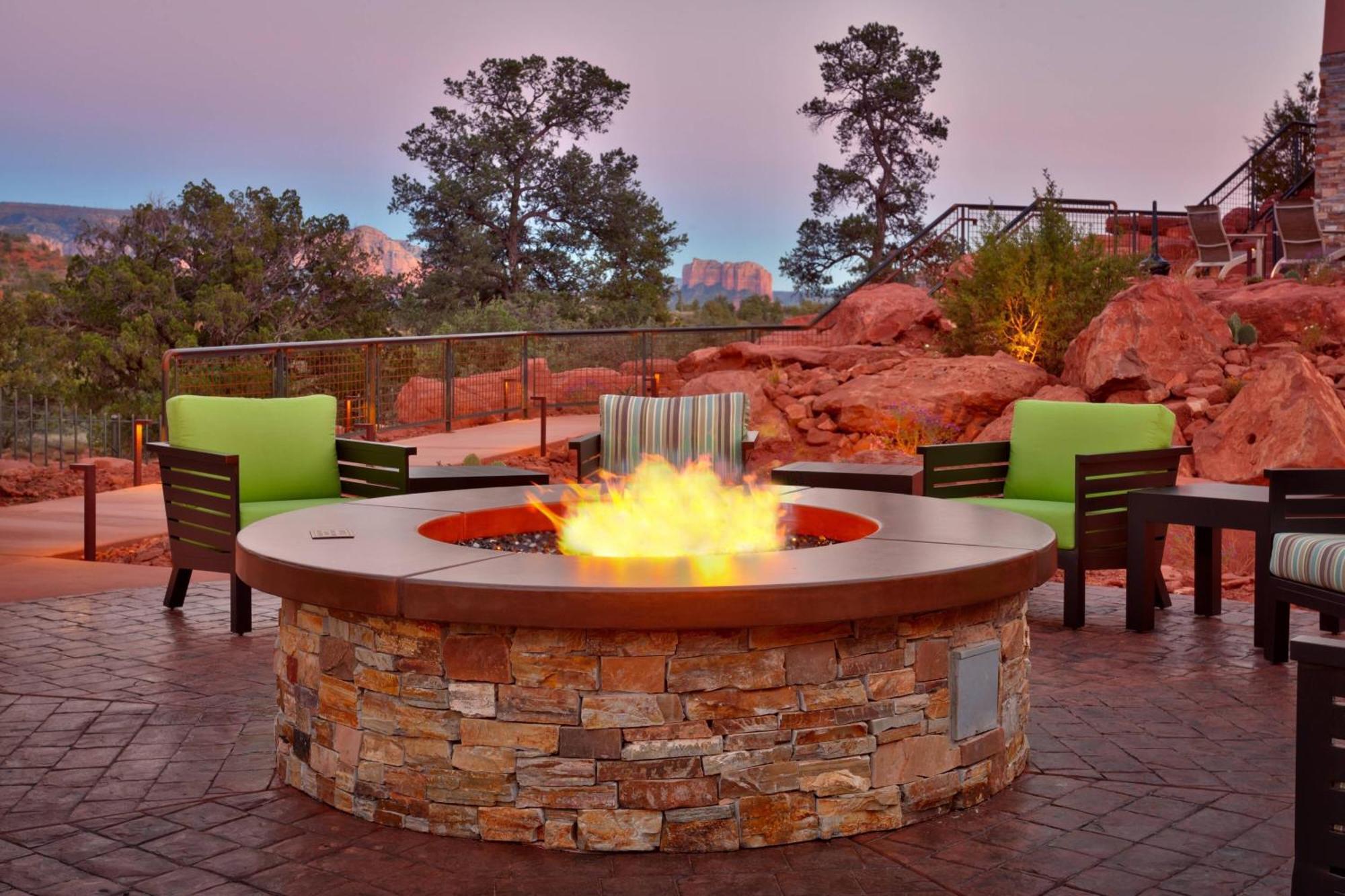 Courtyard By Marriott Sedona Hotel Exterior photo